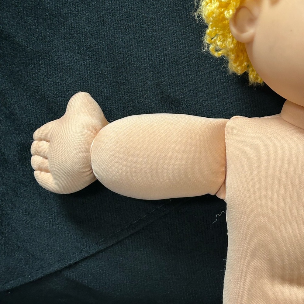 VTG 2004 Cabbage Patch Kids Play Along Doll Boy Blonde Curly Hair Purple… - Picture 3 of 13